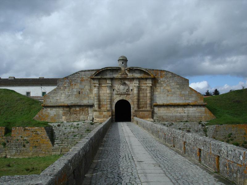 A Muralha Almeida Esterno foto